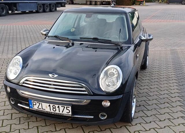 Міні Cooper, об'ємом двигуна 1.6 л та пробігом 122 тис. км за 4514 $, фото 4 на Automoto.ua