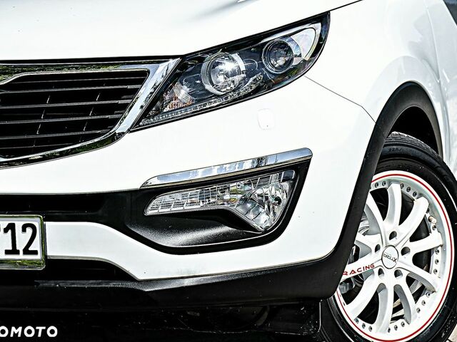 Киа Sportage, объемом двигателя 1.59 л и пробегом 49 тыс. км за 10778 $, фото 11 на Automoto.ua