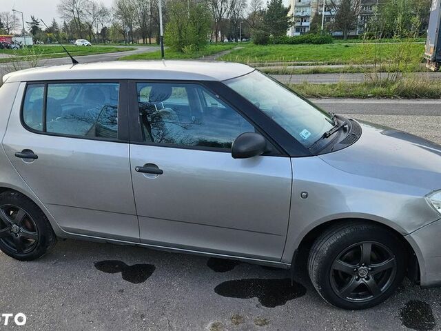 Шкода Фабия, объемом двигателя 1.39 л и пробегом 199 тыс. км за 2354 $, фото 5 на Automoto.ua