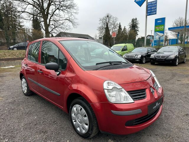 Рено Модус 2007 у Європі на Automoto.ua Червоний Рено Модус, об'ємом двигуна 1.15 л та пробігом 246 тис. км за 1472 $, фото 5 на Automoto.ua