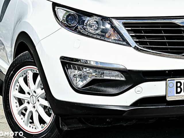 Киа Sportage, объемом двигателя 1.59 л и пробегом 49 тыс. км за 10778 $, фото 12 на Automoto.ua