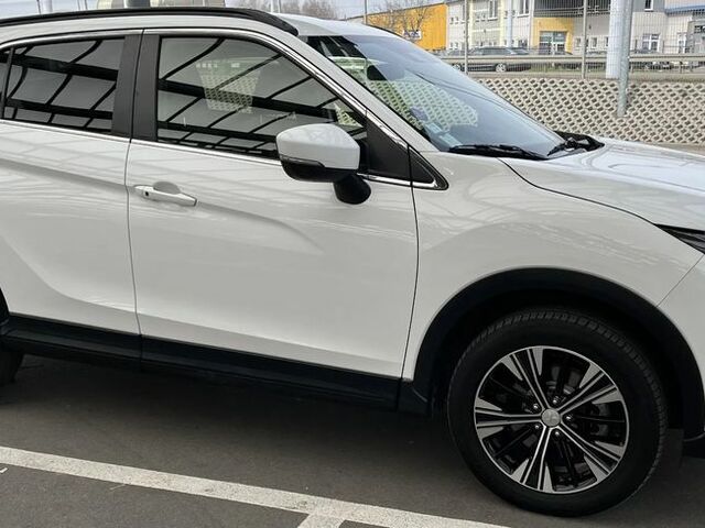 Міцубісі Eclipse Cross, об'ємом двигуна 1.5 л та пробігом 154 тис. км за 14881 $, фото 9 на Automoto.ua