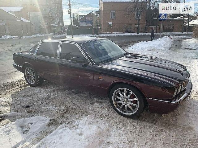 Ягуар Икс Джей, Седан 1994 - 1997 (X300/NAW/NAB) 6 4.0 i 24V Classic Sovereign