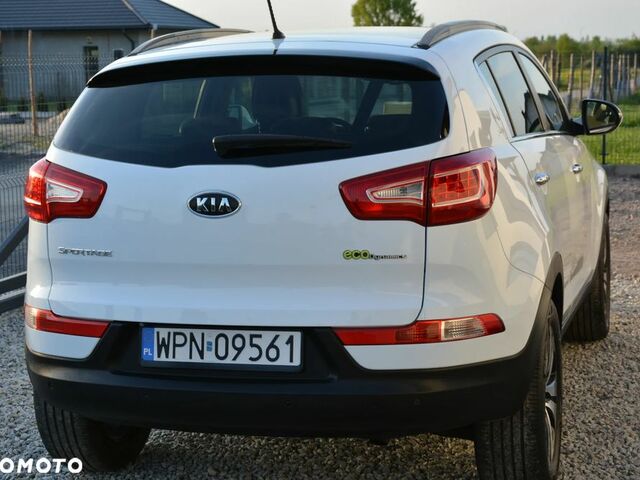 Киа Sportage, объемом двигателя 1.69 л и пробегом 235 тыс. км за 9222 $, фото 13 на Automoto.ua