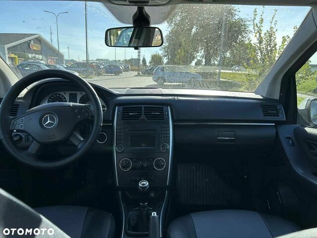 Мерседес Б-клас 2011 у Європі на Automoto.ua Сірий Мерседес Б-клас, об'ємом двигуна 1 л та пробігом 367 тис. км за 4819 $, фото 11 на Automoto.ua