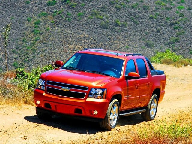 Шевроле Аваланч, Пикап 2001 - 2006 5.3 i V8