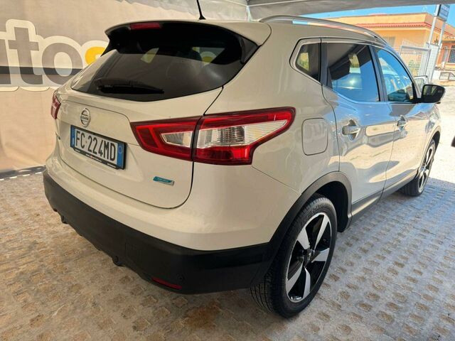 Ниссан Кашкай 2016 в Европе на Automoto.ua Белый Ниссан Кашкай, объемом двигателя 1.46 л и пробегом 159 тыс. км за 10999 $, фото 3 на Automoto.ua