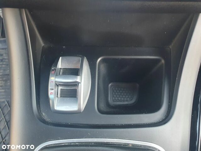 Альфа Ромео Джульетта 2010 в Европе на Automoto.ua Белый Альфа Ромео Джульетта, объемом двигателя 1 л и пробегом 176 тыс. км за 6901 $, фото 14 на Automoto.ua