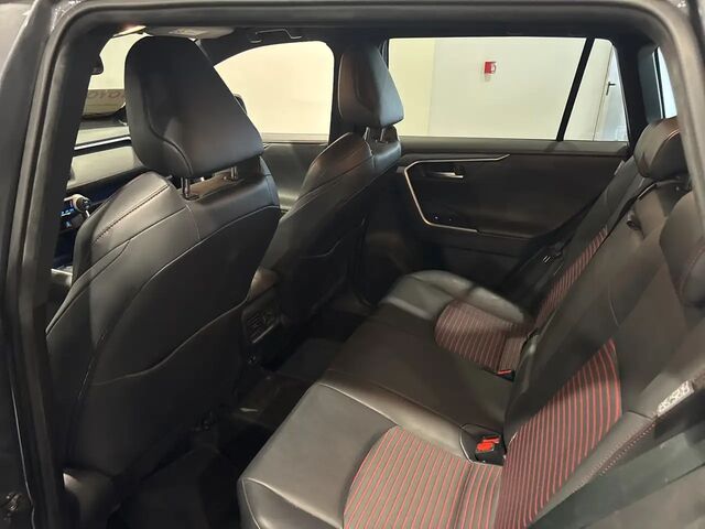 Тойота РАВ 4 2021 в Европе на Automoto.ua Серый Тойота РАВ 4, объемом двигателя 0 л и пробегом 73 тыс. км за 38446 $, фото 8 на Automoto.ua