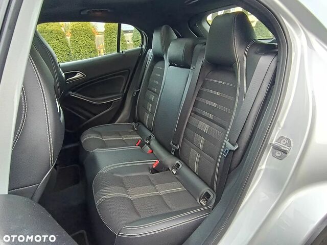 Мерседес ГЛА-Класс 2019 в Европе на Automoto.ua Серый Мерседес ГЛА-Класс, объемом двигателя 1 л и пробегом 88 тыс. км за 20218 $, фото 9 на Automoto.ua