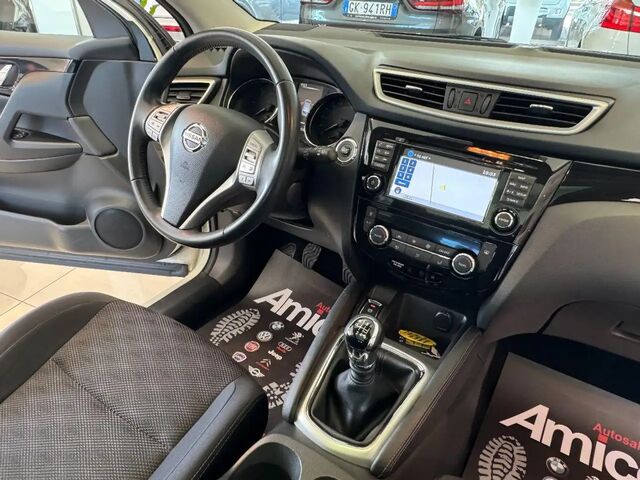 Ниссан Кашкай 2016 в Европе на Automoto.ua Белый Ниссан Кашкай, объемом двигателя 1.6 л и пробегом 100 тыс. км за 15761 $, фото 12 на Automoto.ua