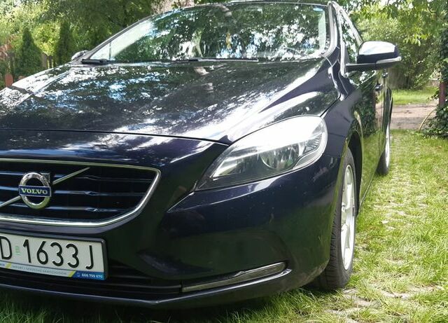 Вольво V40, об'ємом двигуна 1.97 л та пробігом 202 тис. км за 10130 $, фото 1 на Automoto.ua