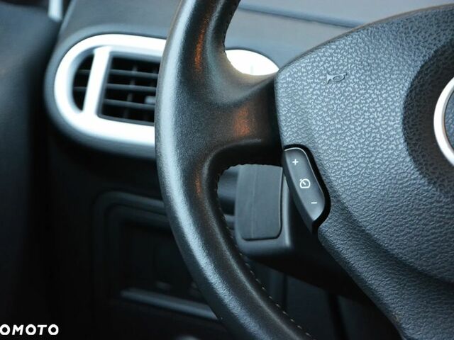 Рено Модус 2009 в Европе на Automoto.ua Белый Рено Модус, объемом двигателя 1 л и пробегом 171 тыс. км за 12800 $, фото 21 на Automoto.ua