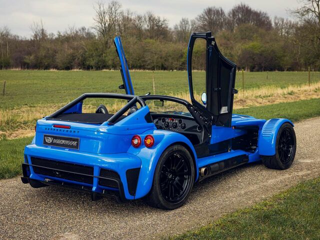 Синий Donkervoort D8, объемом двигателя 2.48 л и пробегом 1 тыс. км за 261614 $, фото 9 на Automoto.ua