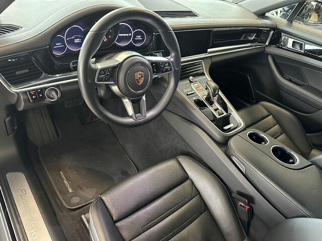 Чорний Порше Panamera, об'ємом двигуна 2.89 л та пробігом 50 тис. км за 86113 $, фото 2 на Automoto.ua