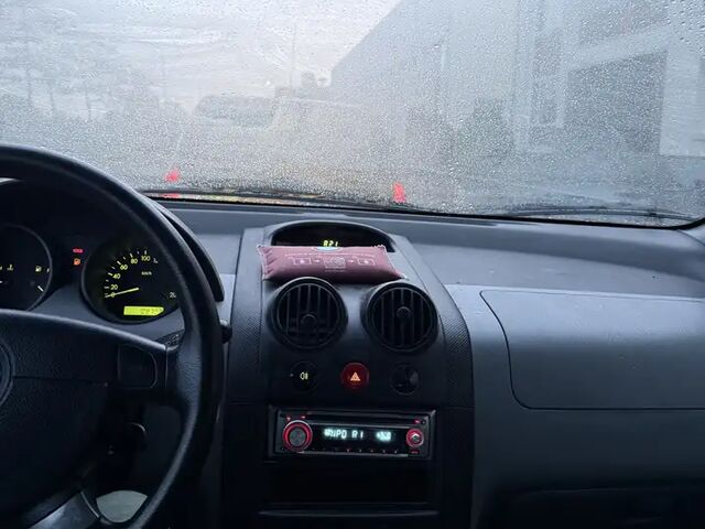 Шевроле Калос 2005 в Европе на Automoto.ua Черный Шевроле Калос, объемом двигателя 1.15 л и пробегом 190 тыс. км за 1636 $, фото 6 на Automoto.ua