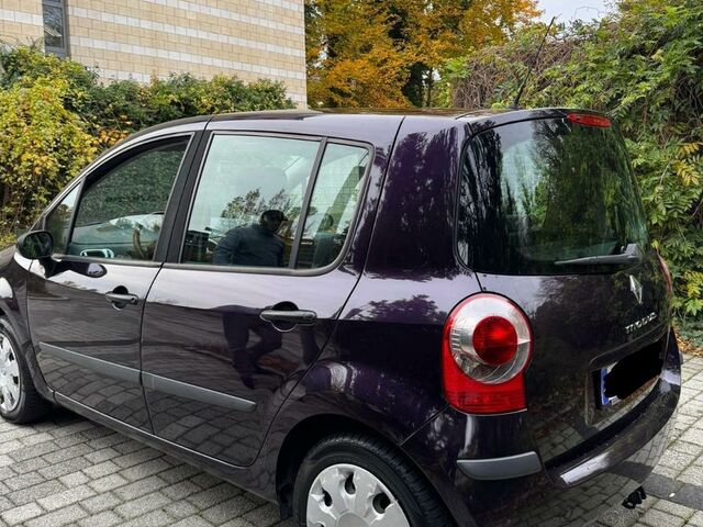 Рено Модус 2006 у Європі на Automoto.ua Синій Рено Модус, об'ємом двигуна 1.15 л та пробігом 126 тис. км за 1650 $, фото 5 на Automoto.ua