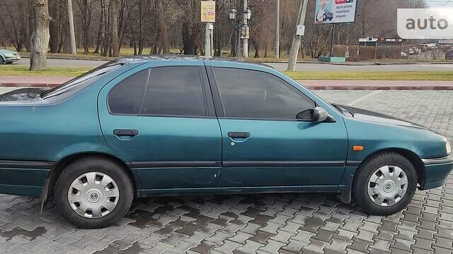 Ниссан Примера, Седан 1990 - 1997 (P10) 2.0 D MT (90 Hp)