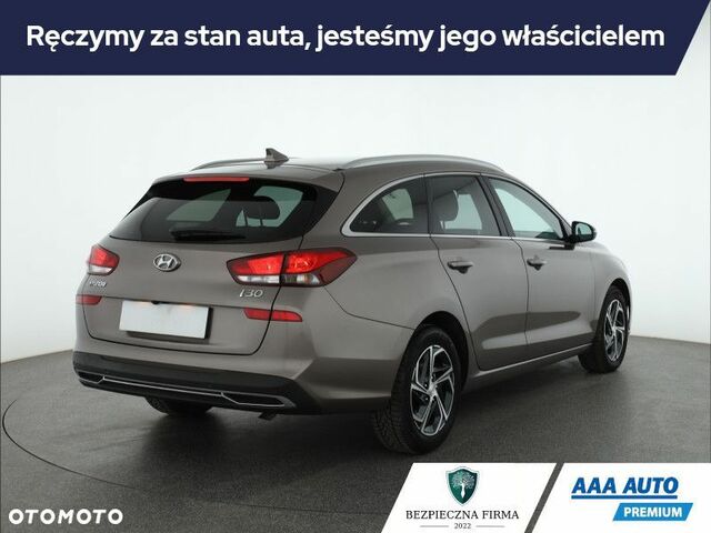 Хендай i30, объемом двигателя 1 л и пробегом 12 тыс. км за 18359 $, фото 5 на Automoto.ua