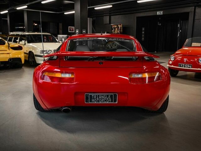Красный Порше 928, объемом двигателя 4.66 л и пробегом 89 тыс. км за 42623 $, фото 4 на Automoto.ua