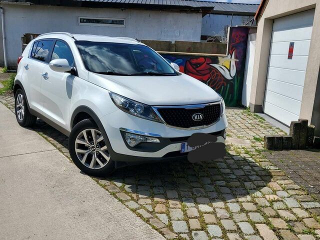 Білий Кіа Sportage, об'ємом двигуна 1.69 л та пробігом 145 тис. км за 11015 $, фото 1 на Automoto.ua