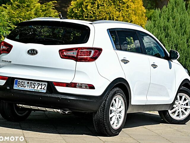 Киа Sportage, объемом двигателя 1.59 л и пробегом 49 тыс. км за 10778 $, фото 4 на Automoto.ua