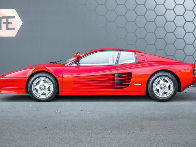 Червоний Феррарі Testarossa, об'ємом двигуна 4.94 л та пробігом 66 тис. км за 217628 $, фото 6 на Automoto.ua