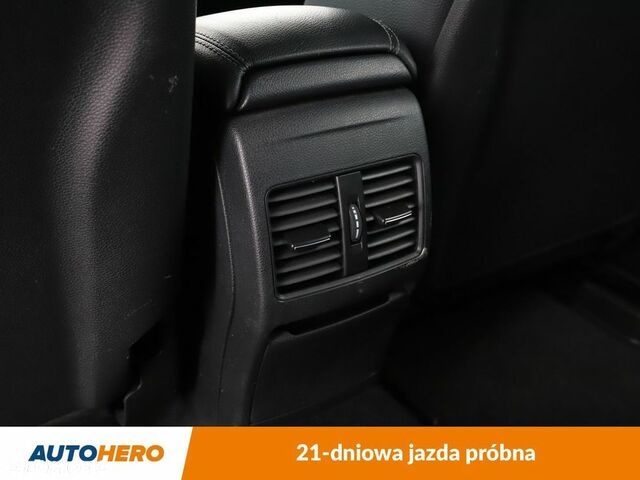 Мерседес ГЛА-Класс 2014 в Европе на Automoto.ua Серый Мерседес ГЛА-Класс, объемом двигателя 1 л и пробегом 169 тыс. км за 14189 $, фото 30 на Automoto.ua