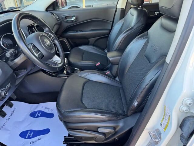 Джип Компас 2018 в Европе на Automoto.ua Белый Джип Компас, объемом двигателя 1.6 л и пробегом 70 тыс. км за 19213 $, фото 6 на Automoto.ua