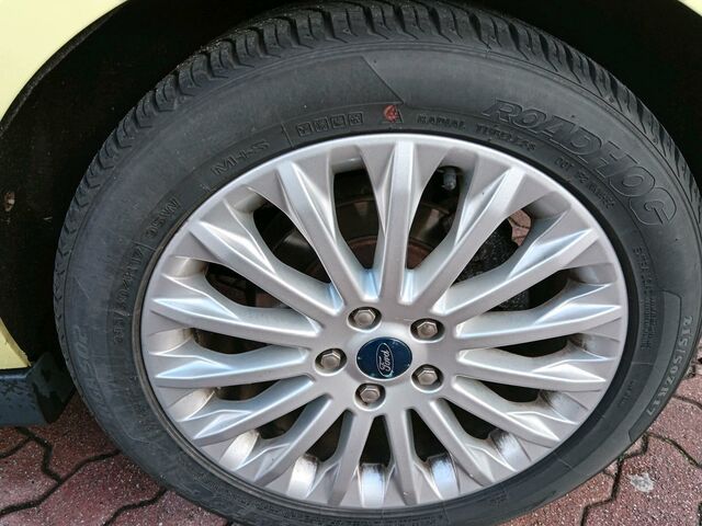 Форд Сі-Макс 2011 у Європі на Automoto.ua Жовтий Форд Сі-Макс, об'ємом двигуна 0 л та пробігом 101 тис. км за 4100 $, фото 5 на Automoto.ua