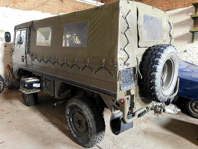 Зеленый Пуч Pinzgauer, объемом двигателя 2.5 л и пробегом 40 тыс. км за 35997 $, фото 1 на Automoto.ua