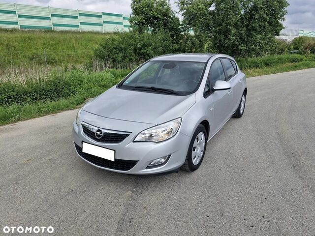 Опель Астра, объемом двигателя 1.6 л и пробегом 163 тыс. км за 5464 $, фото 1 на Automoto.ua