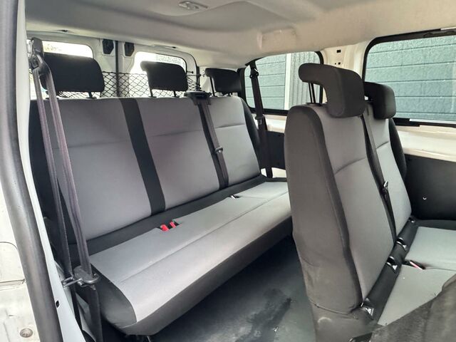 Тойота Proace Verso 2019 у Європі на Automoto.ua Білий Тойота Proace Verso, об'ємом двигуна 1.5 л та пробігом 262 тис. км за 12900 $, фото 16 на Automoto.ua