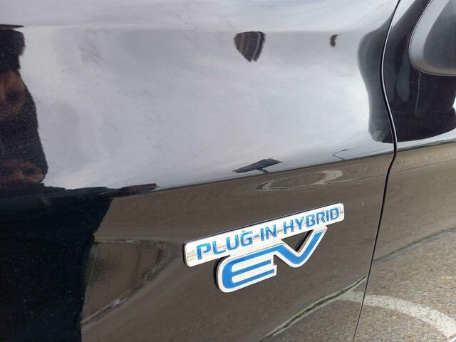 Мицубиси Аутлендер 2019 в Европе на Automoto.ua Серый Мицубиси Аутлендер, объемом двигателя 2.36 л и пробегом 69 тыс. км за 25671 $, фото 9 на Automoto.ua