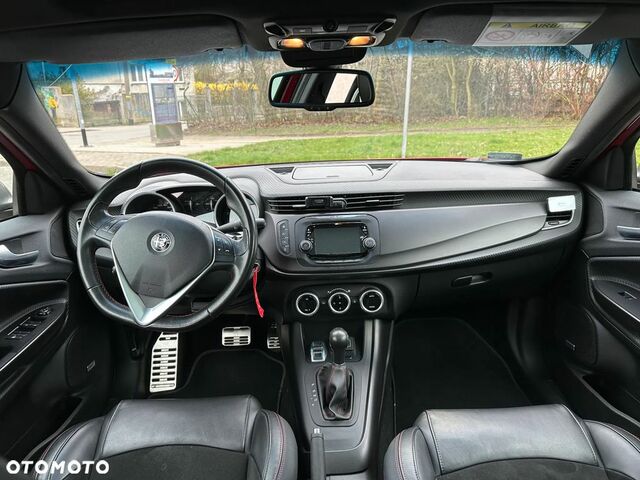 Альфа Ромео Giulietta, об'ємом двигуна 1.74 л та пробігом 108 тис. км за 13823 $, фото 10 на Automoto.ua