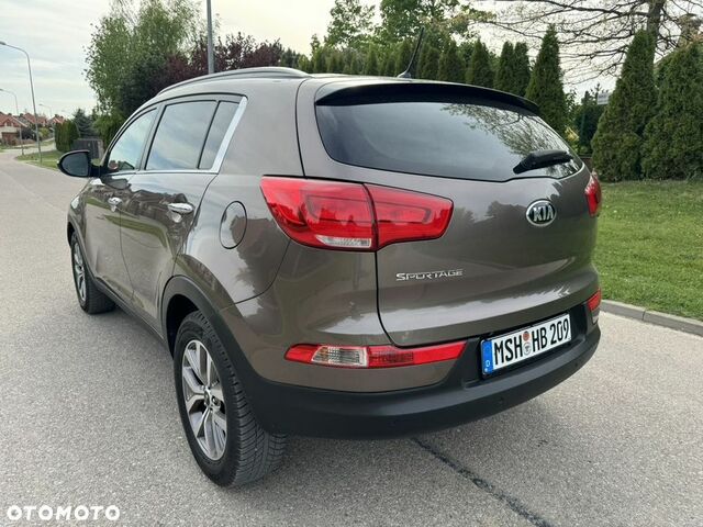 Кіа Sportage, об'ємом двигуна 1.59 л та пробігом 173 тис. км за 10778 $, фото 24 на Automoto.ua