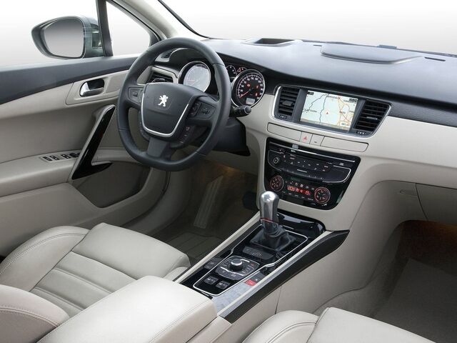 Пежо Коммодор, Універсал 2011 - н.в. SW 1,6 HDi (112 Hp)
