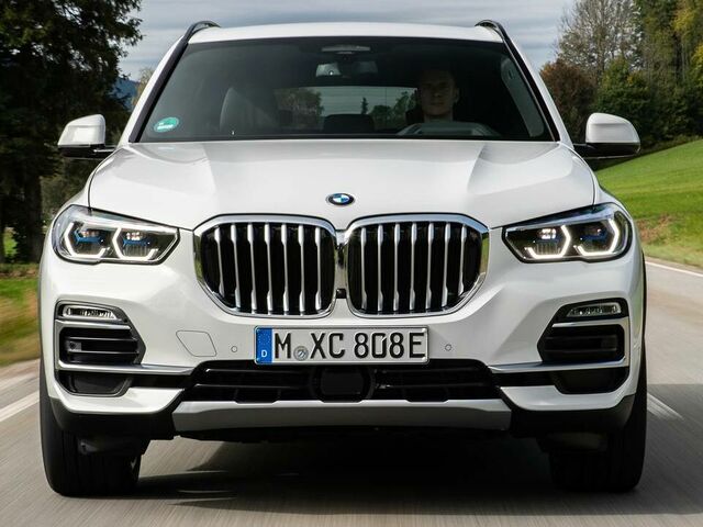 Найти новый BMW X5 2023