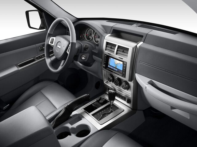 Джип Cherokee, Позашляховик / Кросовер 2007 - 2010 2.8 CRD (177)