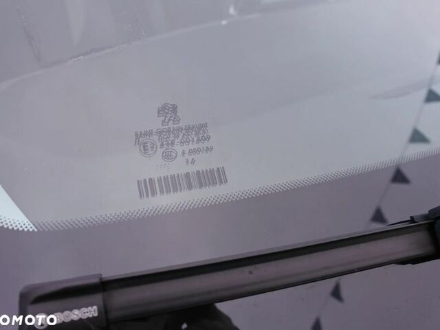 Пежо 2008, об'ємом двигуна 1.2 л та пробігом 128 тис. км за 8618 $, фото 27 на Automoto.ua