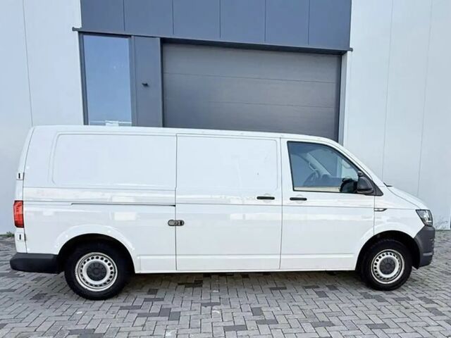 Фольксваген Transporter 2019 у Європі на Automoto.ua Білий Фольксваген Transporter, об'ємом двигуна 1.97 л та пробігом 99 тис. км за 17415 $, фото 5 на Automoto.ua