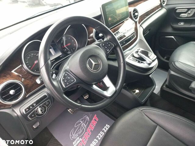 Мерседес В-Класс 2015 в Европе на Automoto.ua Белый Мерседес В-Класс, объемом двигателя 2.14 л и пробегом 299 тыс. км за 30676 $, фото 10 на Automoto.ua