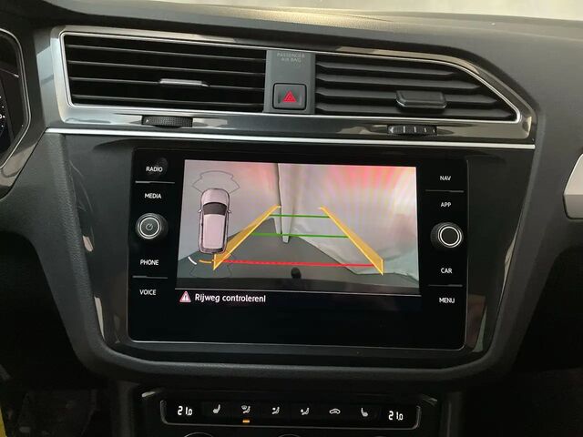 Фольксваген Тигуан 2020 в Европе на Automoto.ua Черный Фольксваген Тигуан, объемом двигателя 1.5 л и пробегом 157 тыс. км за 26151 $, фото 8 на Automoto.ua