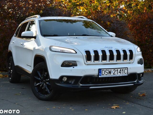 Джип Cherokee, об'ємом двигуна 1.96 л та пробігом 197 тис. км за 15076 $, фото 28 на Automoto.ua