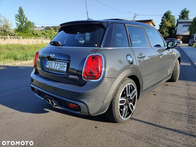 Міні Cooper S, об'ємом двигуна 2 л та пробігом 208 тис. км за 10778 $, фото 2 на Automoto.ua