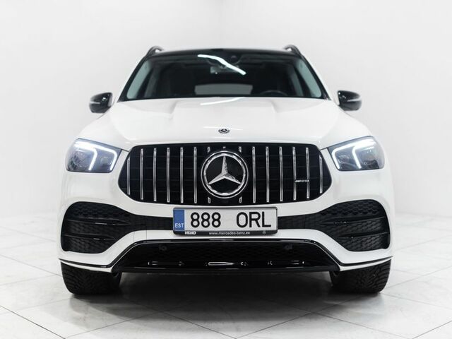 Белый Мерседес GLE 450 AMG, объемом двигателя 3 л и пробегом 36 тыс. км за 76170 $, фото 1 на Automoto.ua