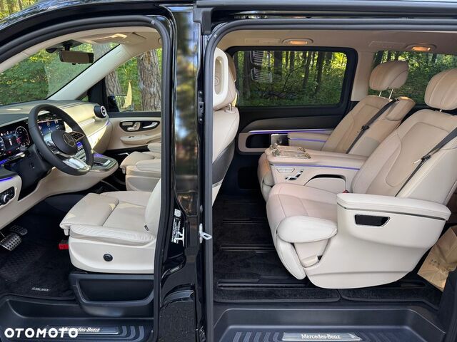 Мерседес В-Класс 2025 в Европе на Automoto.ua Черный Мерседес В-Класс, объемом двигателя 1 л и пробегом 4 тыс. км за 128406 $, фото 2 на Automoto.ua