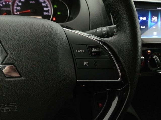 Мицубиси Спейс Стар 2022 в Европе на Automoto.ua Белый Мицубиси Спейс Стар, объемом двигателя 1.19 л и пробегом 59 тыс. км за 14026 $, фото 15 на Automoto.ua