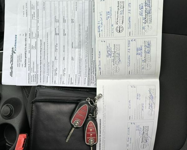 Альфа Ромео Giulietta, об'ємом двигуна 1.6 л та пробігом 208 тис. км за 6458 $, фото 28 на Automoto.ua
