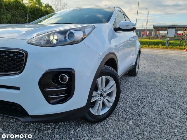 Киа Sportage, объемом двигателя 1.59 л и пробегом 97 тыс. км за 15961 $, фото 12 на Automoto.ua